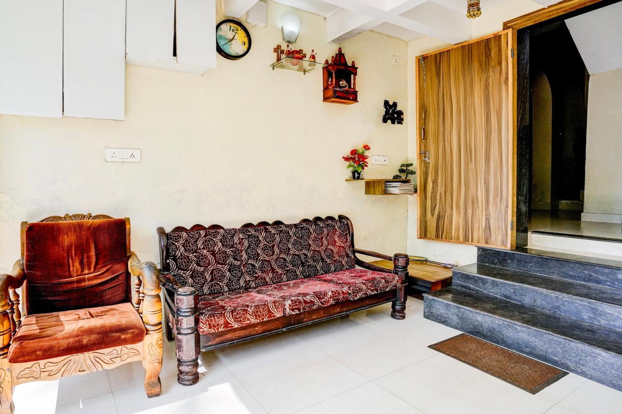 Oyo Flagship Triple Beach Guest House Benaulim Luaran gambar