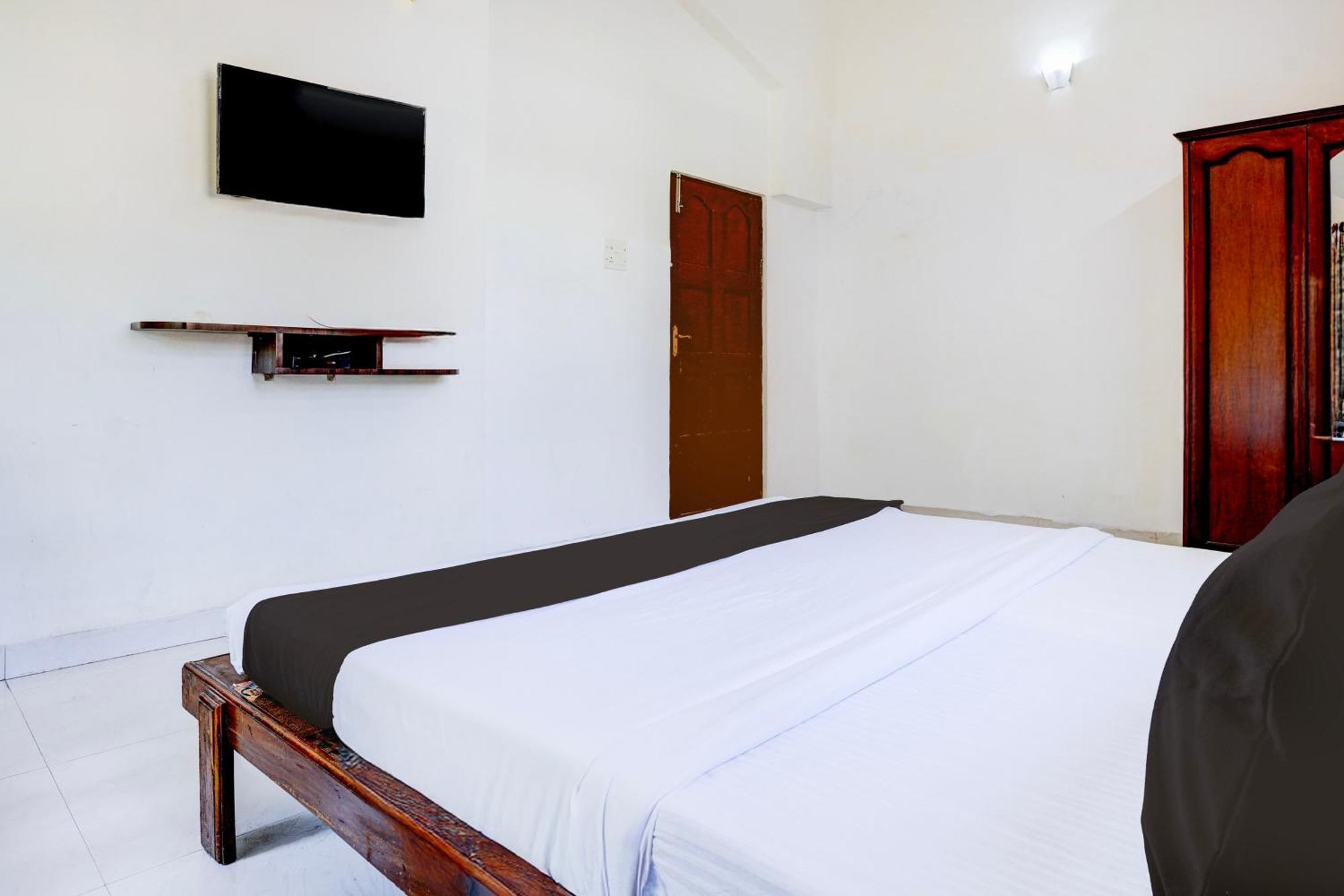 Oyo Flagship Triple Beach Guest House Benaulim Luaran gambar