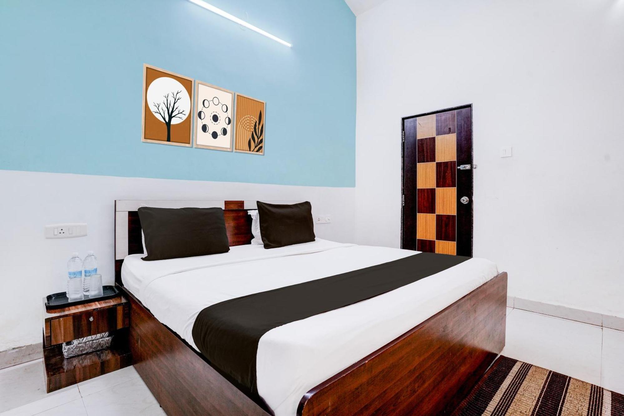 Oyo Flagship Triple Beach Guest House Benaulim Luaran gambar