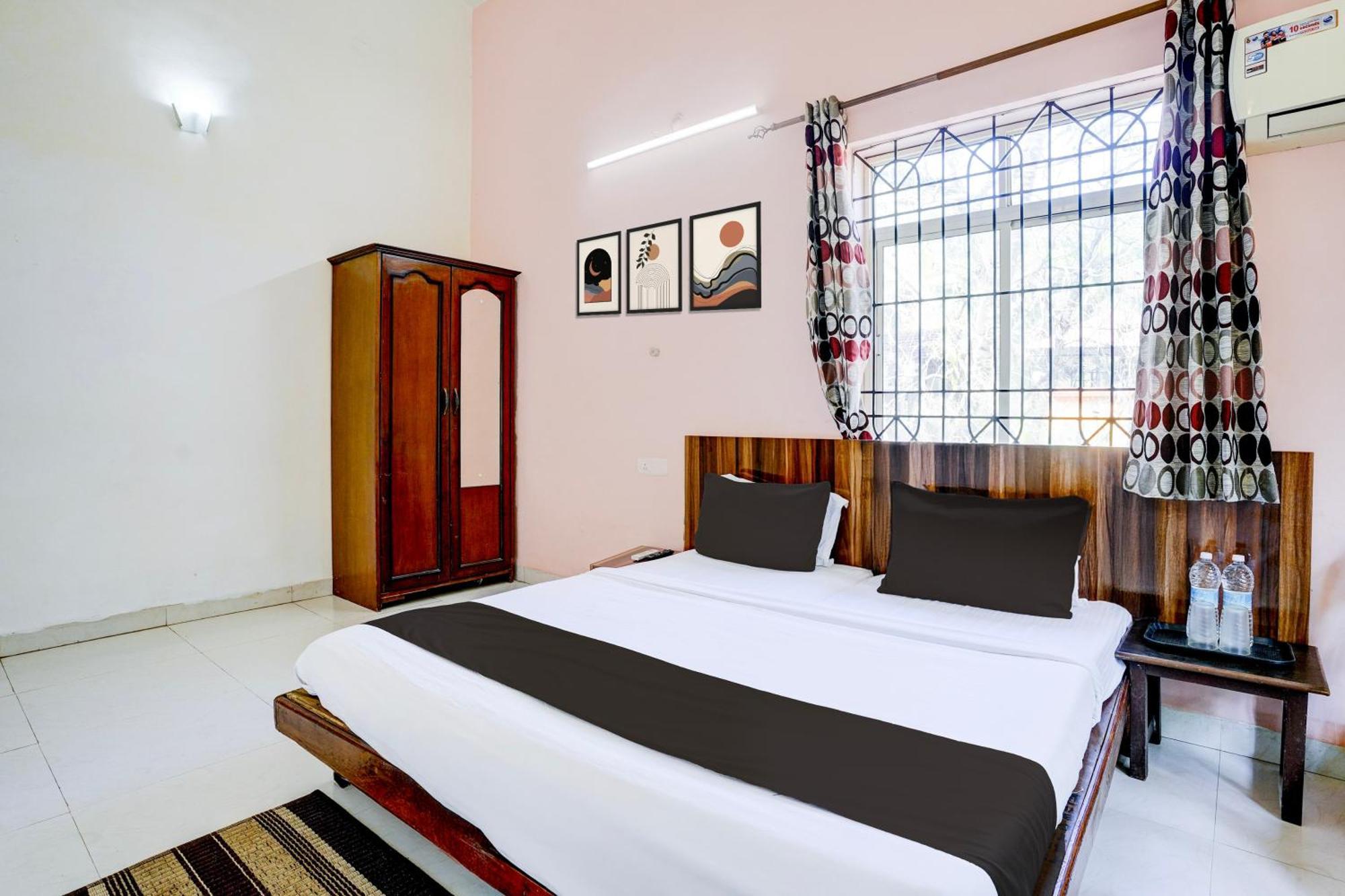 Oyo Flagship Triple Beach Guest House Benaulim Luaran gambar