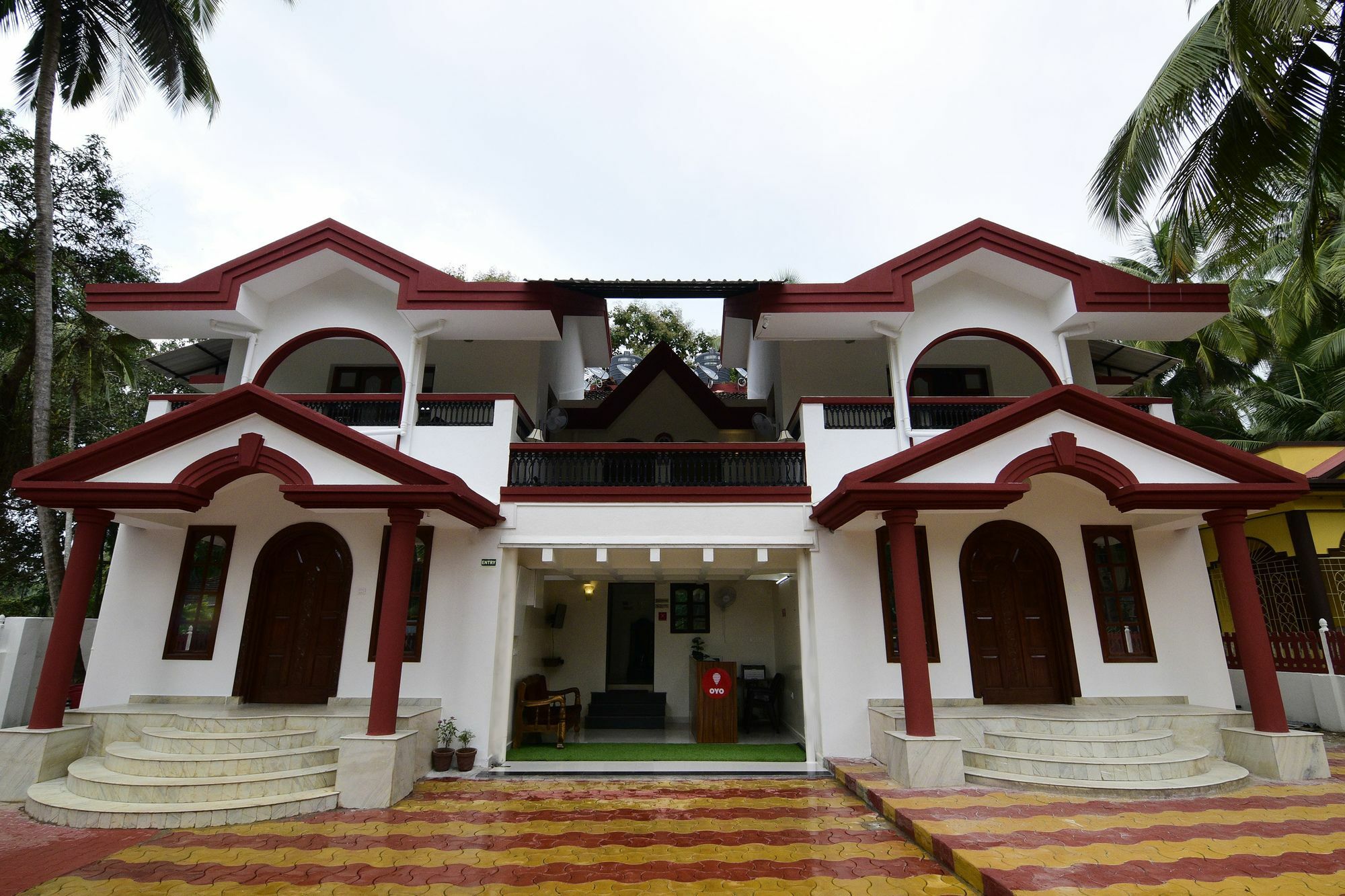 Oyo Flagship Triple Beach Guest House Benaulim Luaran gambar